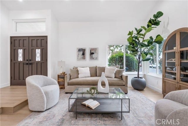 20657 Septo, Chatsworth, CA 91311