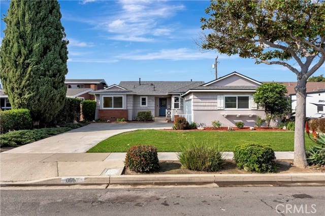 633 South Hacienda Street