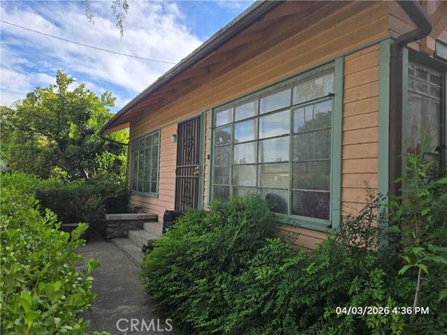871 South Los Robles Avenue