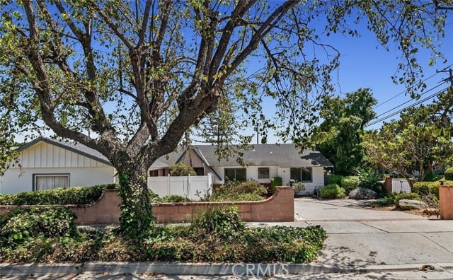 4 Mansfield Lane, Camarillo, CA 93010