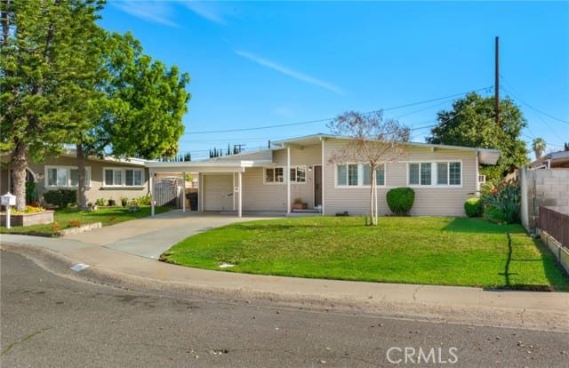 206 N. Clark Terrace