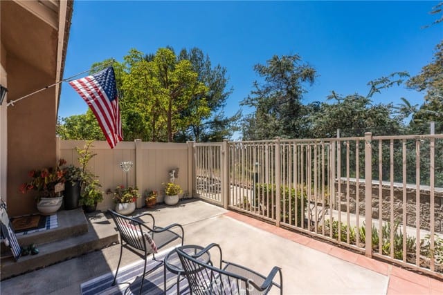 8567 East Tioga