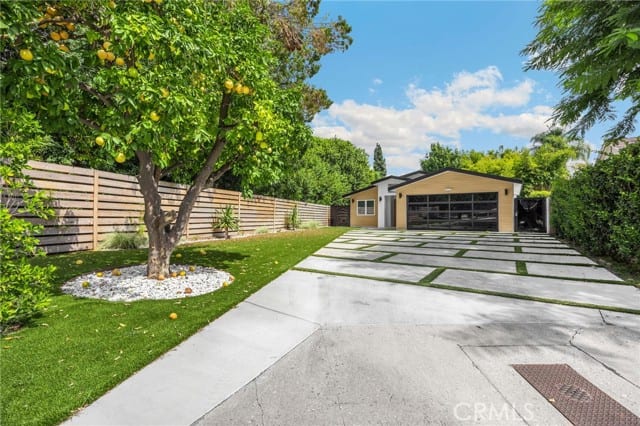 4656 Greenbush, Sherman Oaks, CA 91423