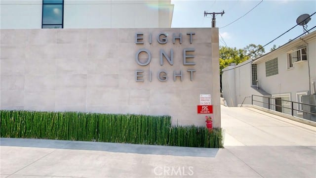 818 North Doheny Drive