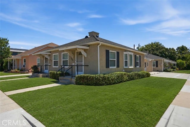 1004 West Clark