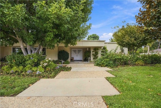 9817 Donna Avenue, Northridge, CA 91324