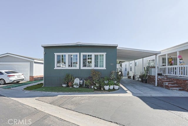 320 N. Park Vista