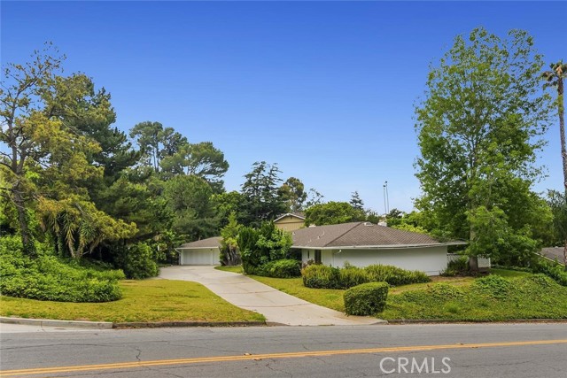 975 Valley Vista Drive, Camarillo, CA 93010