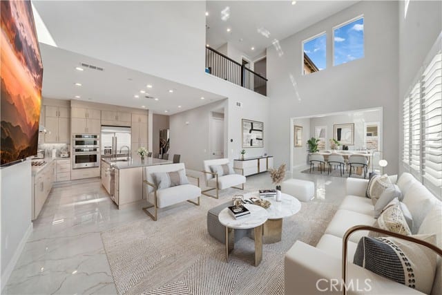 220 Amber Oak, Lake Forest, CA 92630