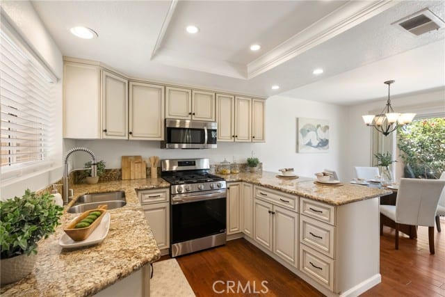 18 Meadowood, Aliso Viejo, CA 92656