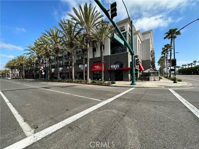 1801 East Katella Avenue
