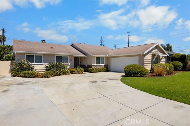 831 East Hoover, Orange, CA 92867