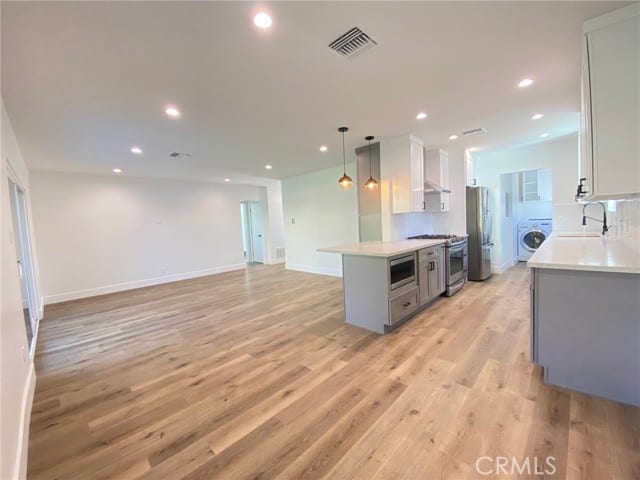 8045 Darby, Reseda, CA 91335