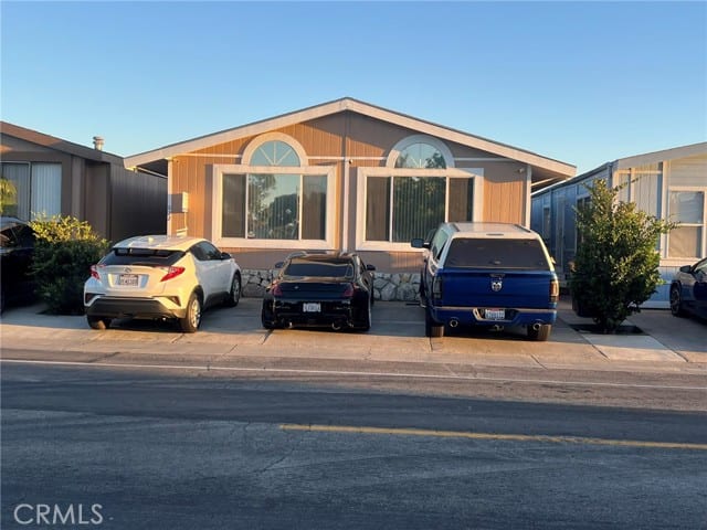 622 West Romneya Drive