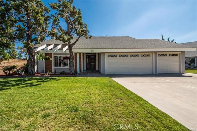 128 South Plantation Place