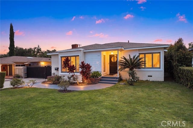 915 North Santa Anita Avenue, Arcadia, CA 91006