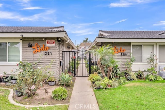 1304 West Lido
