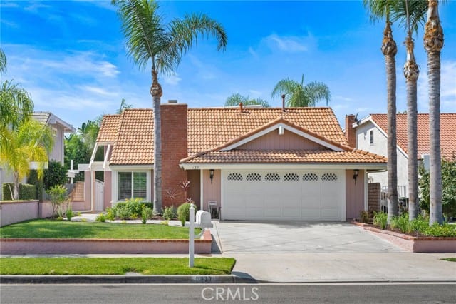 137 North Avenida Cienega
