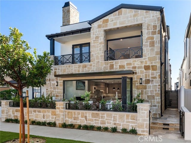 117 East Bay, Newport Beach, CA 92661