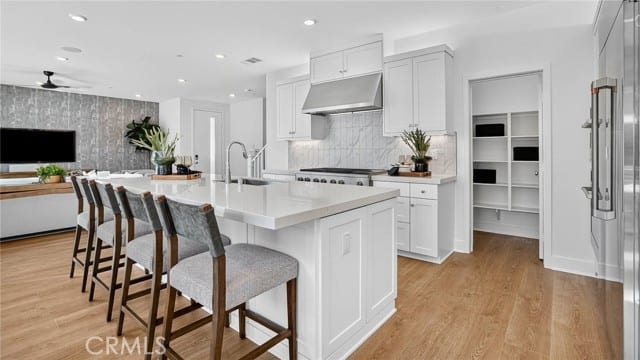 27129 Prominence Lane, Valencia, CA 91381