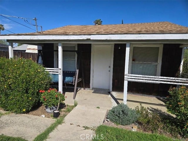7402 Nestle, Reseda, CA 91335