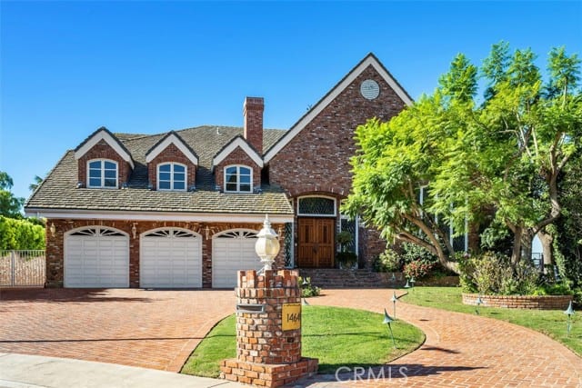 1464 Via Cresta