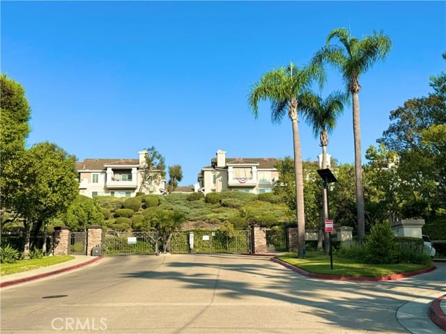 1032 South Sundance Drive