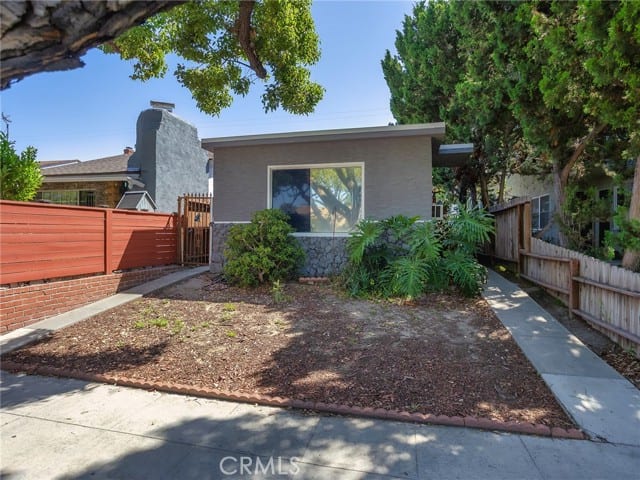 1218 North Hollywood Way, Burbank, CA 91505