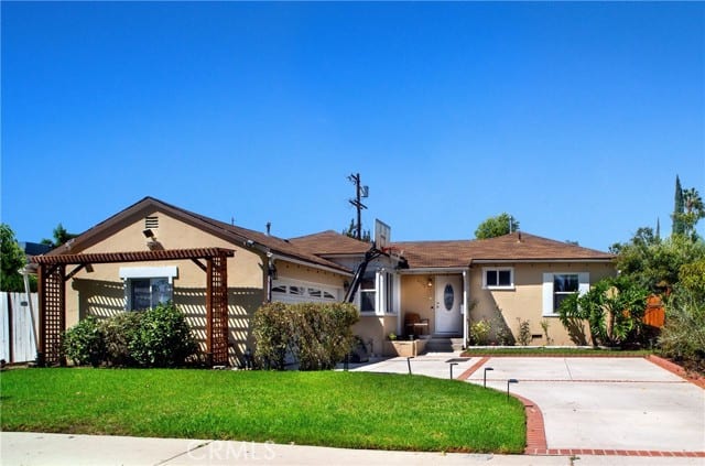 6655 Yarmouth Avenue, Reseda, CA 91335