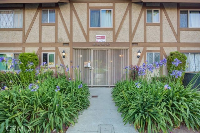 313 South Almansor