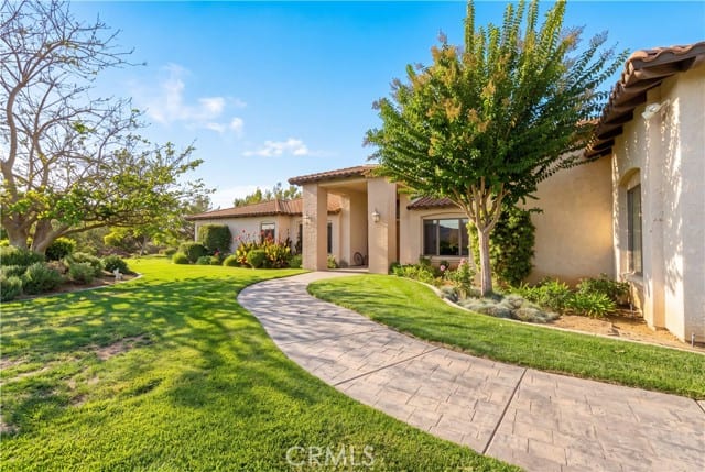 29317 Integrity Court, Vista, CA 92084