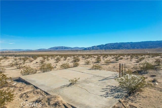 71015 Mile Road