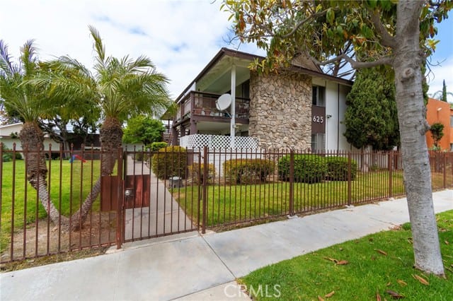 625 North Ventura Street