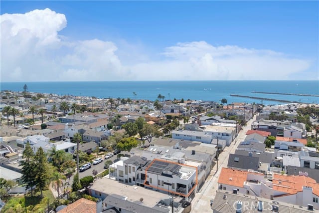 321 Larkspur Avenue, 1/2, Corona del Mar, CA 92625