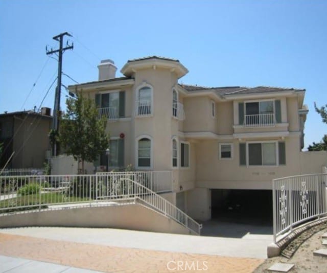 1116 West Huntington Drive