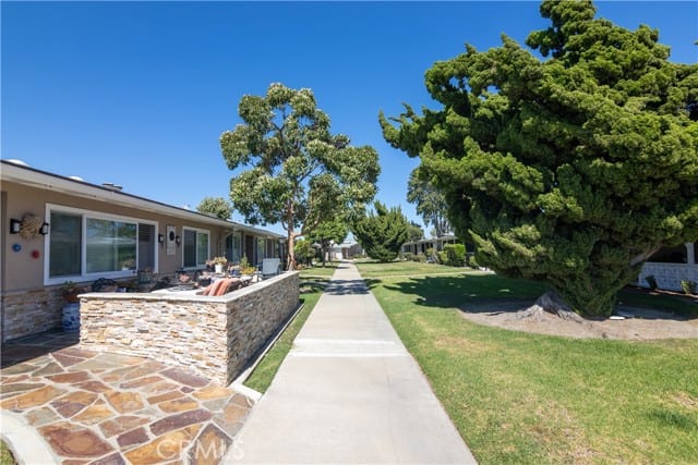 13540 Medinac Lane, 104D, Seal Beach, CA 90740