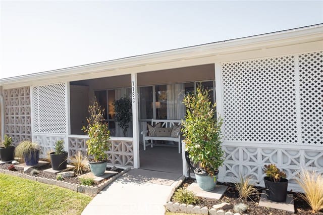 1571 Golden Rain #118c (M5), Seal Beach, CA 90740