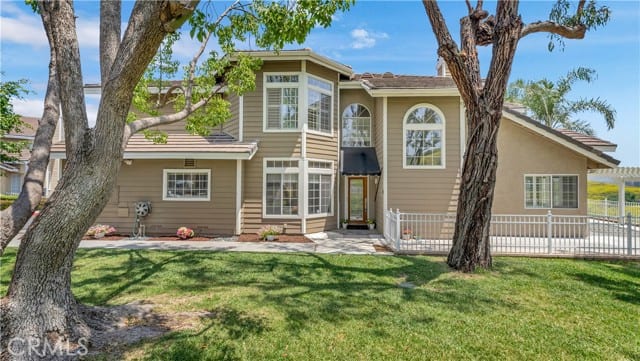 724 Crown Pointe