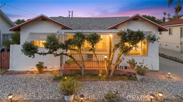 2518 El Paseo