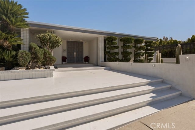 3836 Westfall Drive, Encino, CA 91436