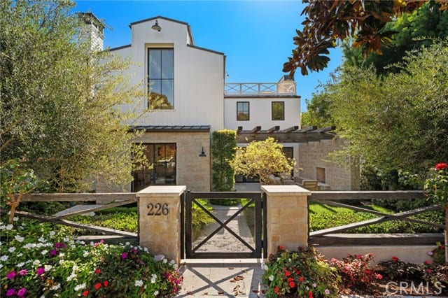 226 Poinsettia Avenue, Corona del Mar, CA 92625