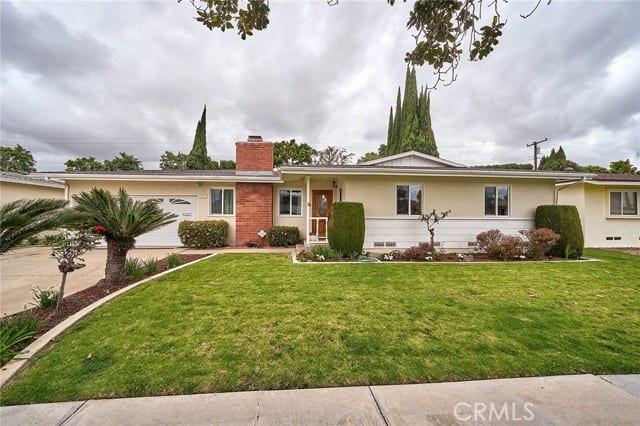 1727 West Cris Avenue