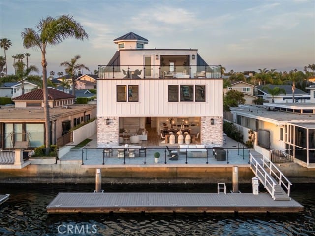 17007 Edgewater Lane, Huntington Beach, CA 92649