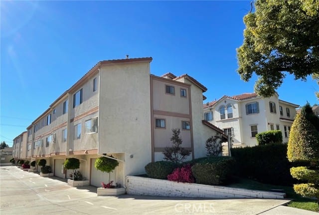 1006 Arcadia Avenue