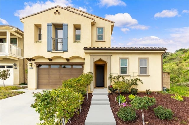 779 East Orange Blossom Way