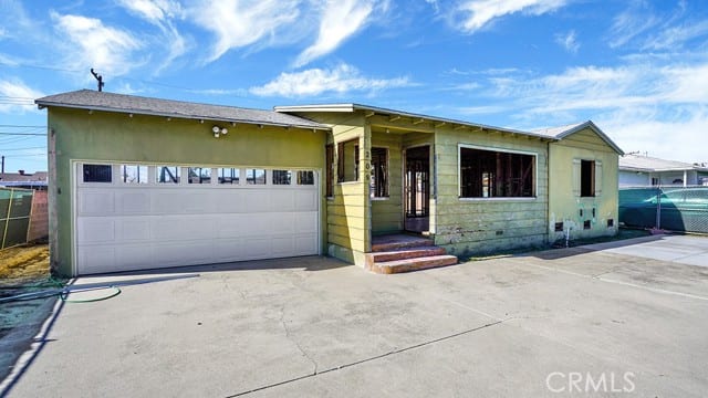 209 North Dahlia Drive