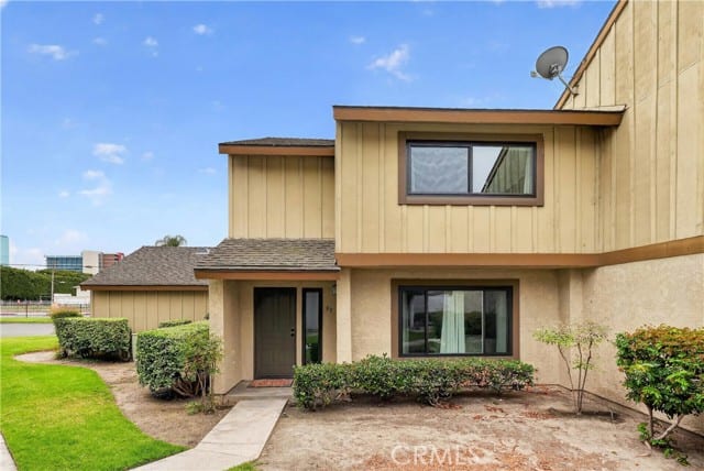 1311 W Cerritos Avenue