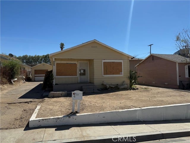 550 West Fredricks Street