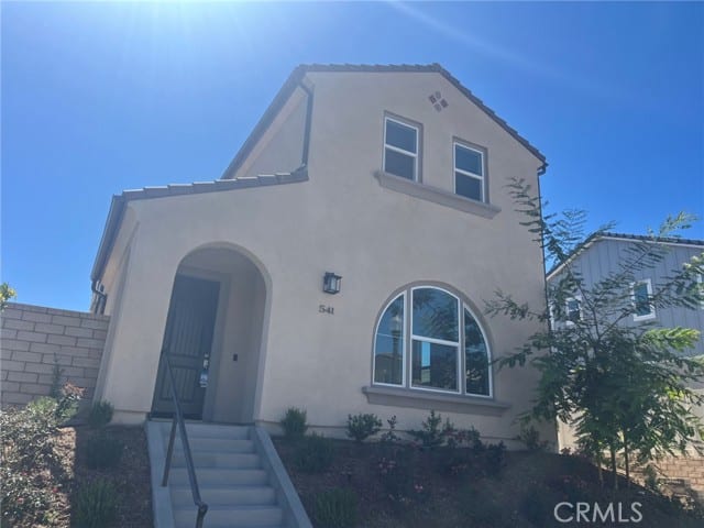 541 Tracy Place, Ventura, CA 93004