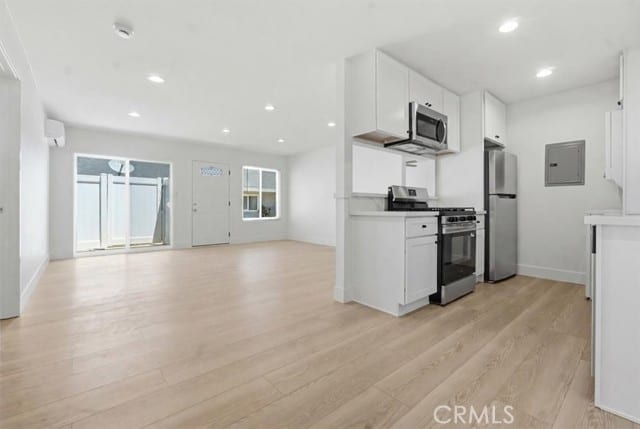 307 North Tustin